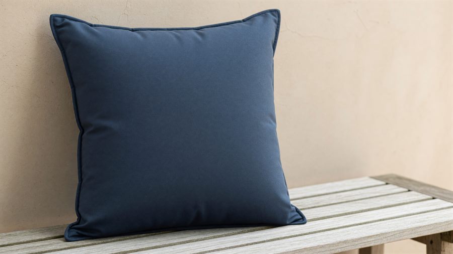 Throw Pillow 18in